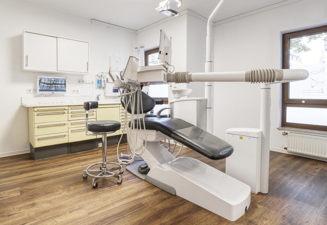 Zahnarzt Siegburg Angstpatienten schmerzfrei narkose milchzahn kinderbehandlung sanfte zahnheilkunde